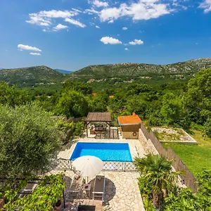 Cocoon - Vacation With Heated Pool & Garden , Bribir (Primorje-Gorski Kotar) Kroatien